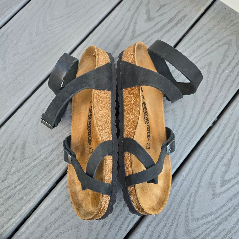 Birkenstock Women's Yara Oil Leather Black Strap Sandals, Size 8 - 8.5 - Picture 2 of 6